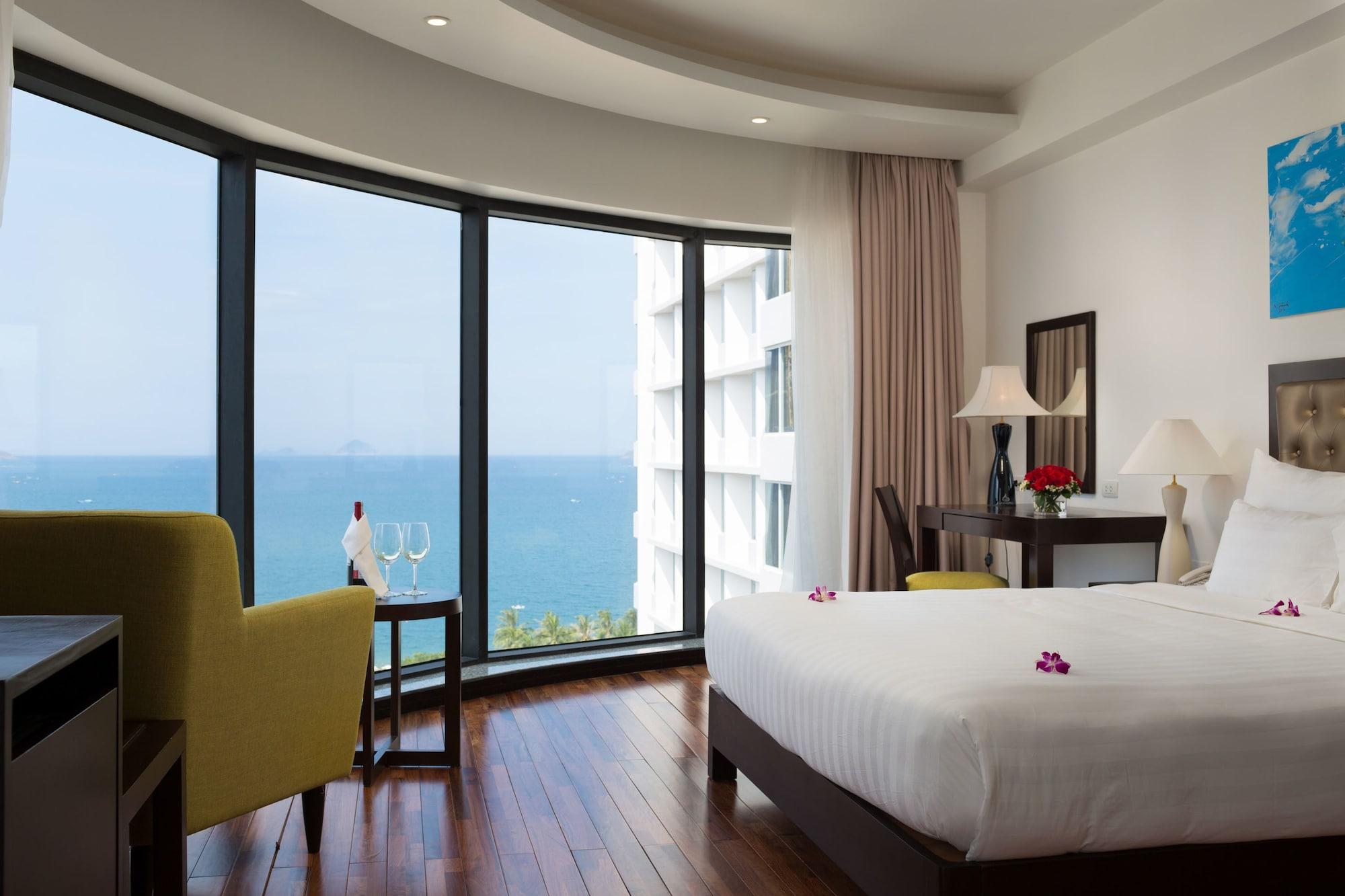 Legendsea Hotel Nha Trang Exterior foto