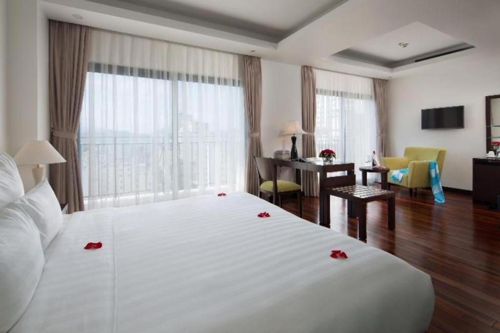 Legendsea Hotel Nha Trang Exterior foto